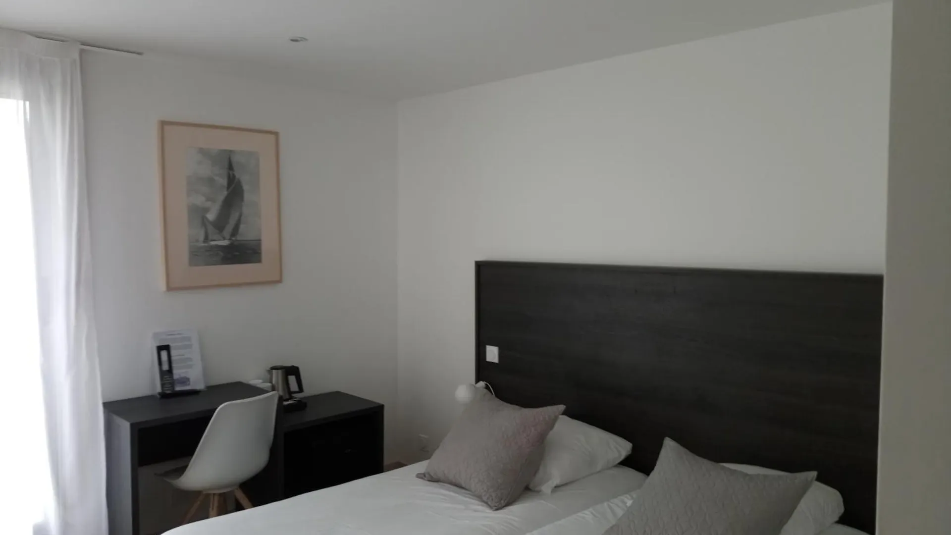 Le Crystal Dinard Plage Hotel