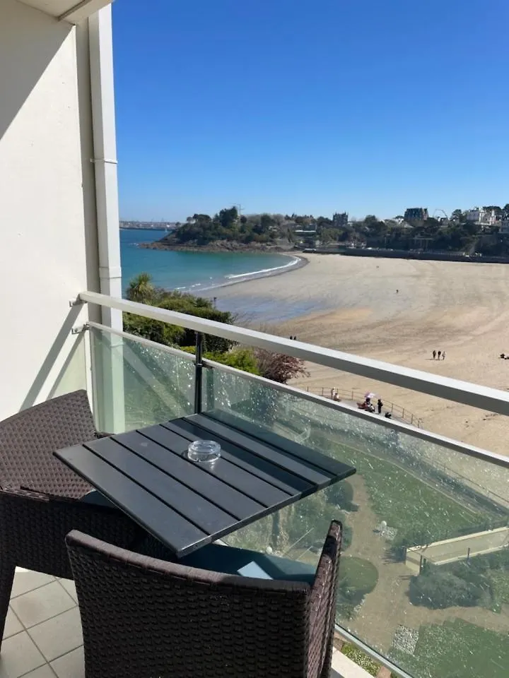 Le Crystal Dinard Plage