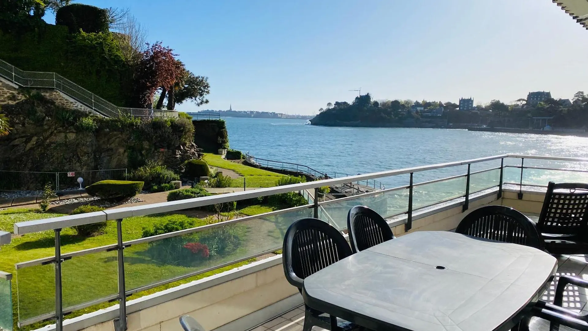 Le Crystal Dinard Plage