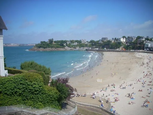 Le Crystal Dinard Plage France