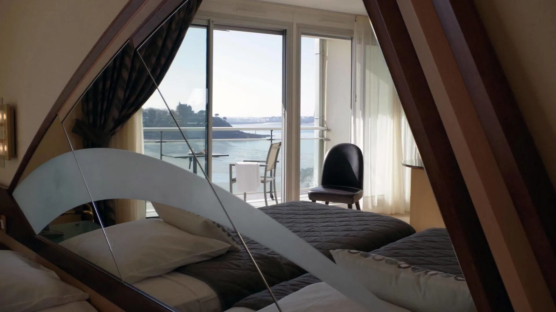 Le Crystal Dinard Plage
