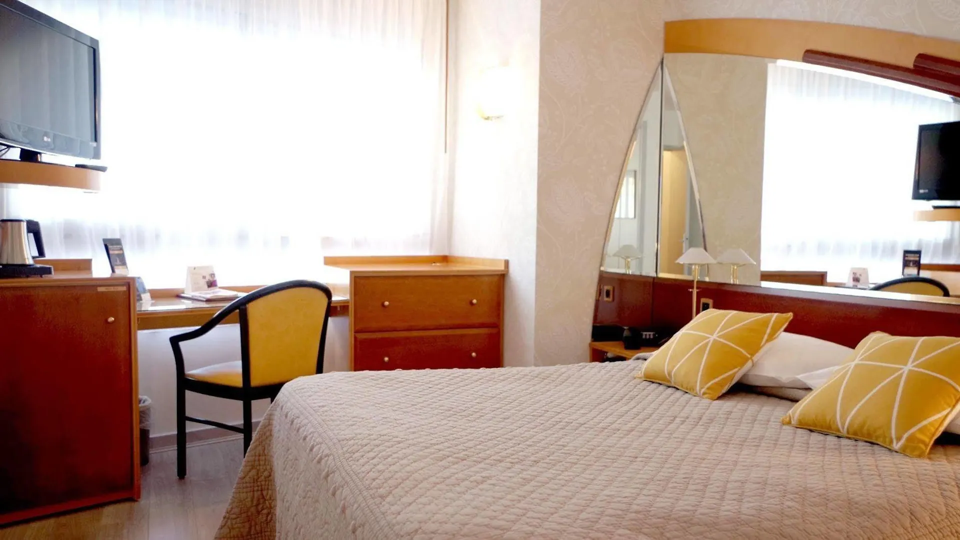 Hotel Le Crystal Dinard Plage